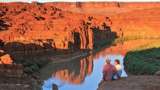 Cataract Canyon Couple Sitting 3