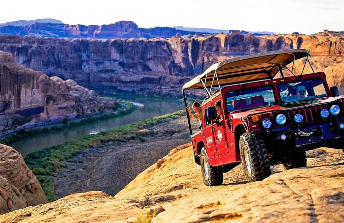 Moab Hummer Tours River Vista