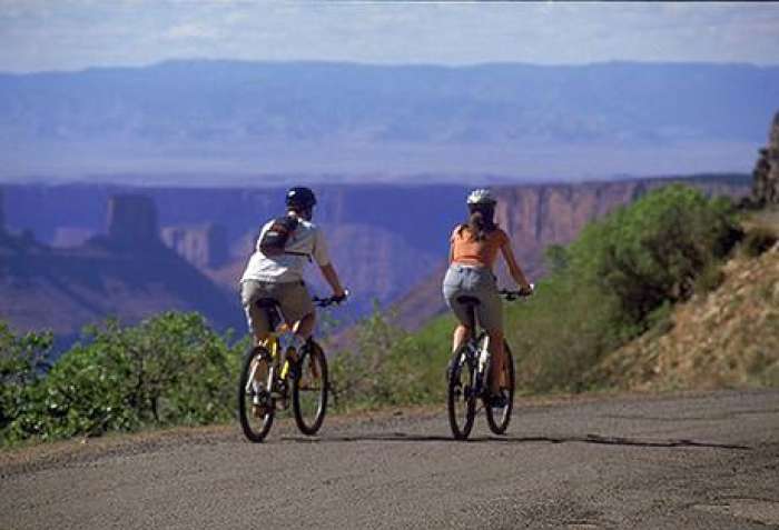 Moab Mountain Biking Couple